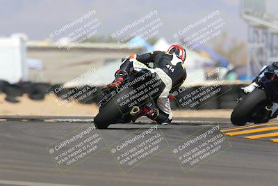 media/Oct-08-2022-SoCal Trackdays (Sat) [[1fc3beec89]]/Turn 16 (125pm)/